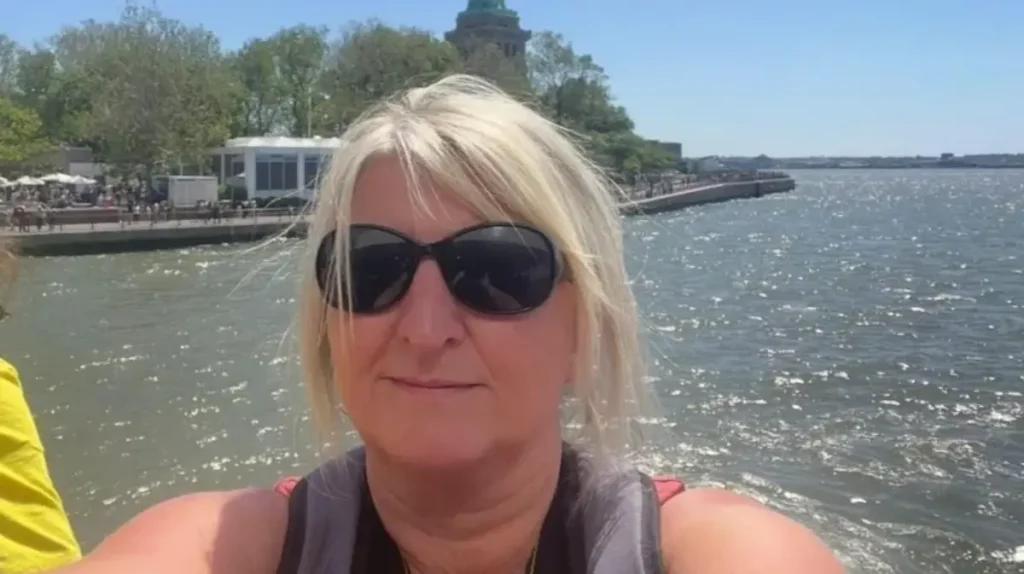 HMRC Reviews Suspension of 23,500 Child Benefit Payments After Complaints 23 HMRC Reviews Suspension of 23,500 Child Benefit Payments After Complaints